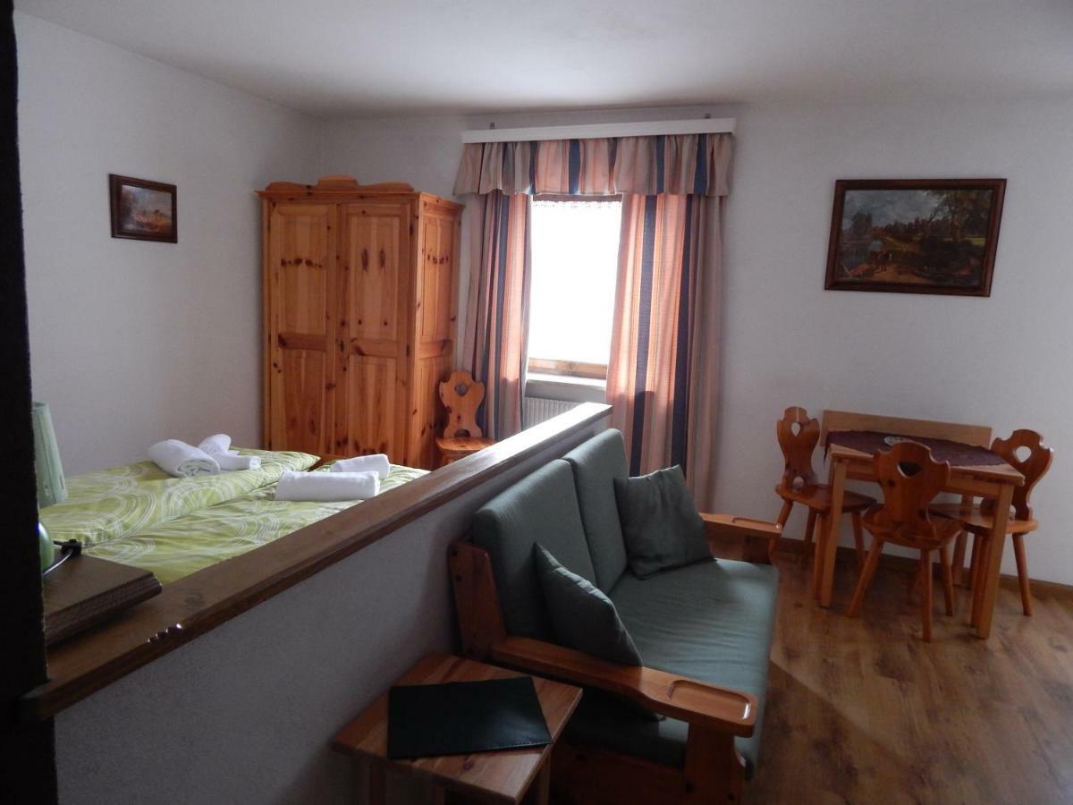 פאדולה Residence La Pineta מראה חיצוני תמונה